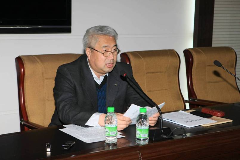 王文广书记为社区工作人员做党的群众路线教育实践活动专题报告